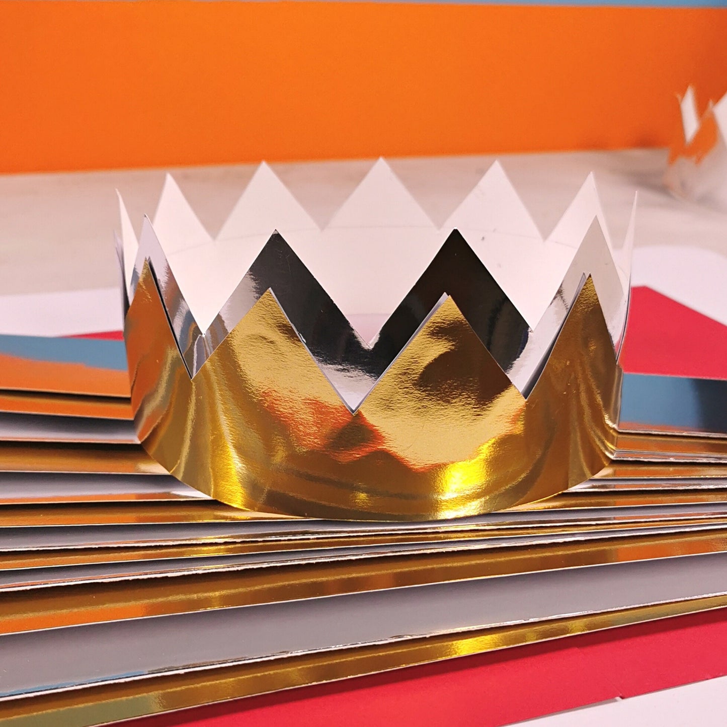 24 Metallic Gold & Silver Card Strips Crown Hat Making Strips, Design & Make Your Own Crowns To Decorate 63x7cm, 20cm Diameter