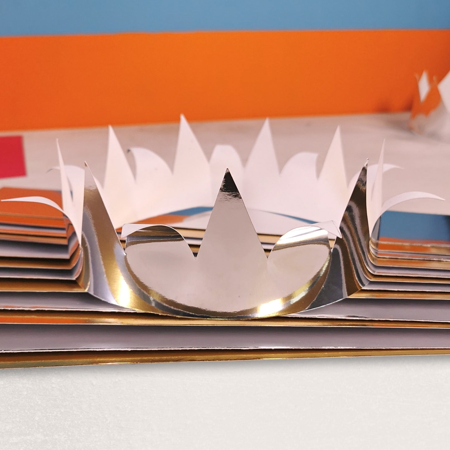 24 Metallic Gold & Silver Card Strips Crown Hat Making Strips, Design & Make Your Own Crowns To Decorate 63x7cm, 20cm Diameter