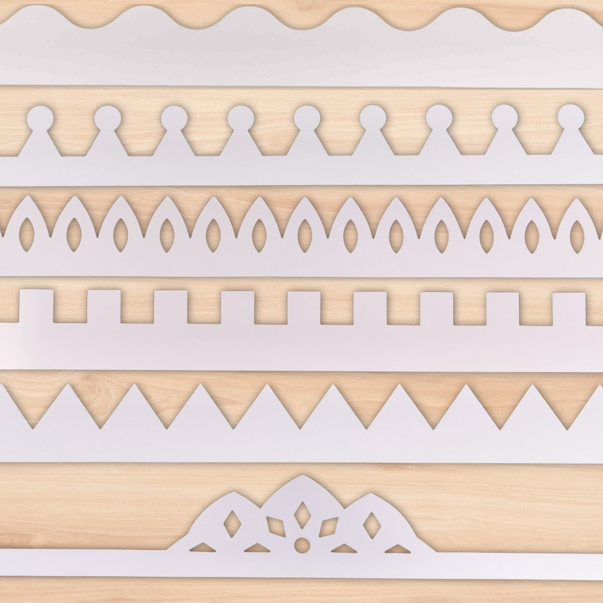 Make Your Own White Craft Crown Party Hats