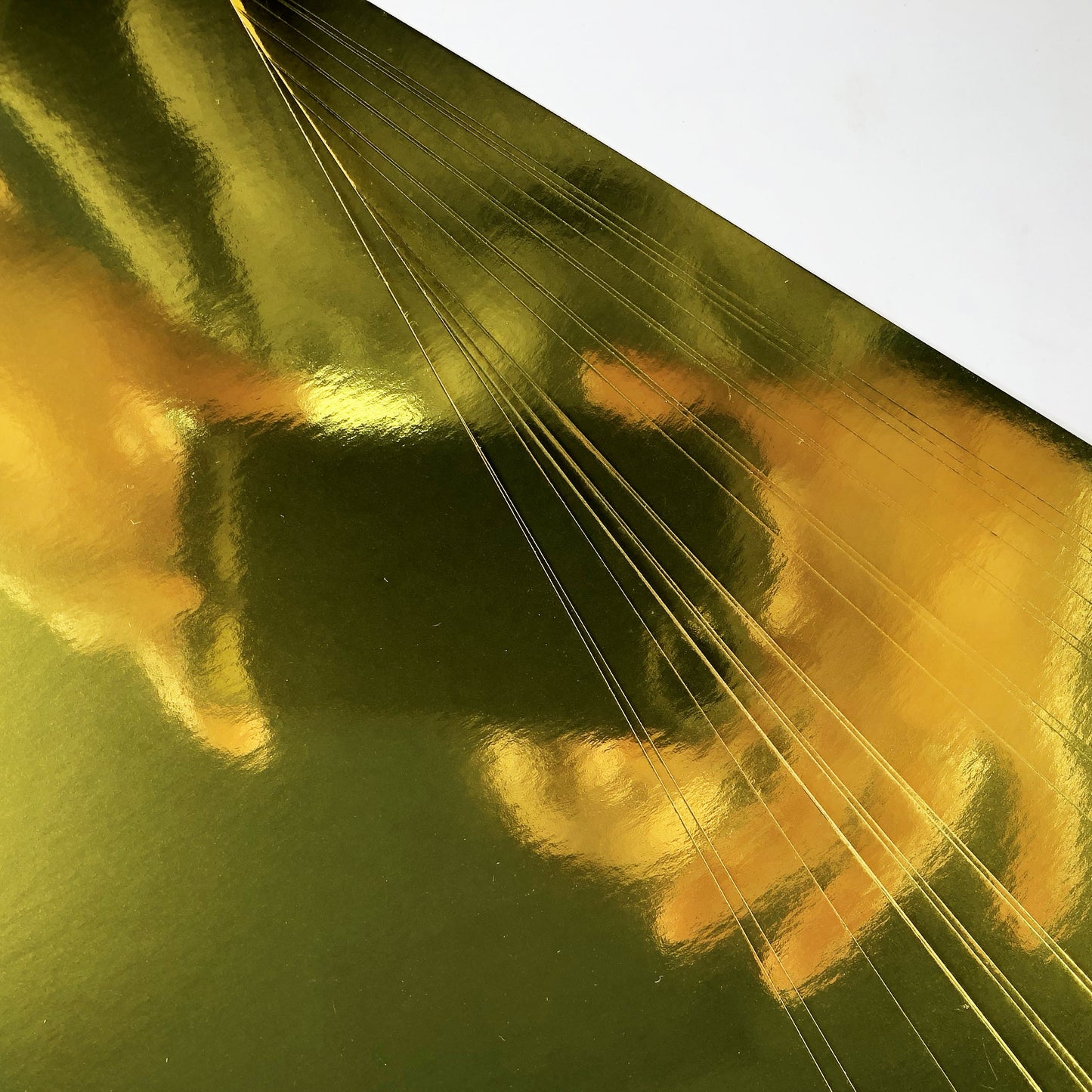 High gloss gold card