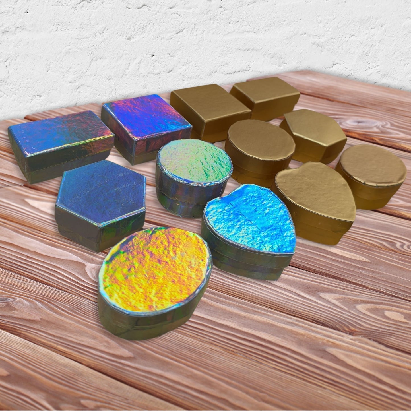 12 Gold and Iridescent Gift Boxes for Small Gifts, Jewellery, Party Favours & Crafts