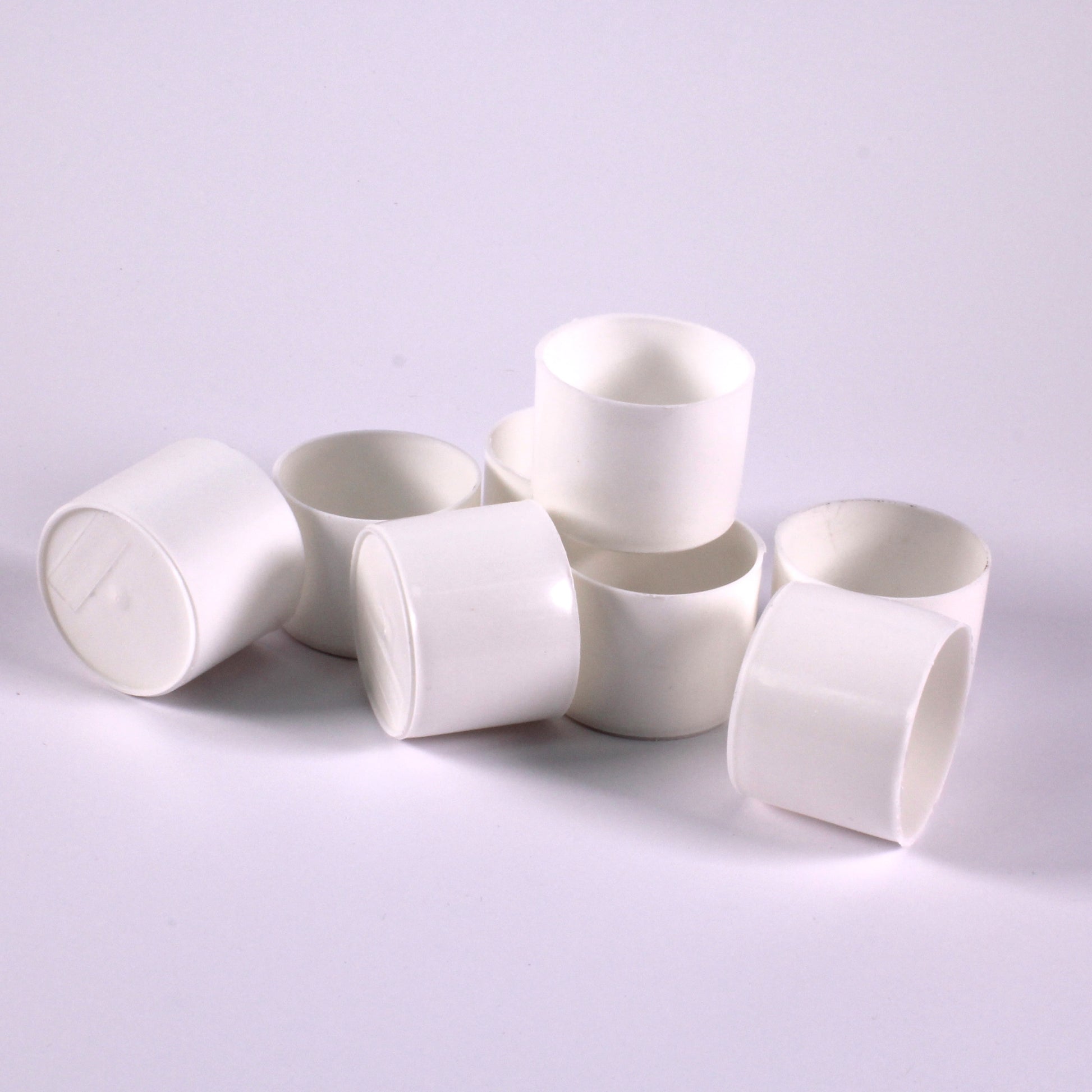 white painting pots